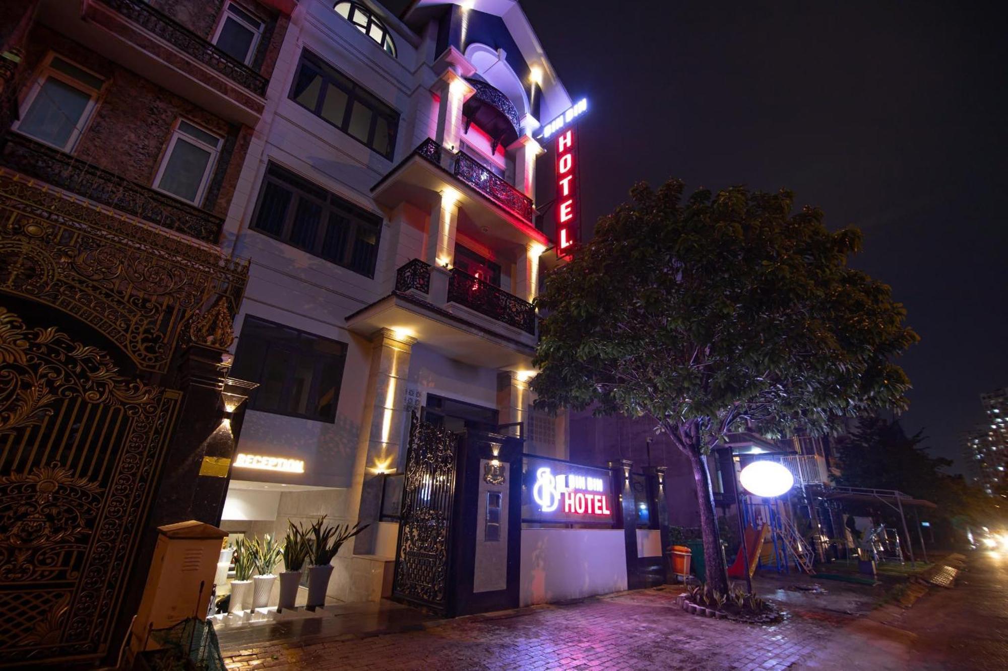 Bin Bin 14 Near Vstar School D7 Khách sạn *