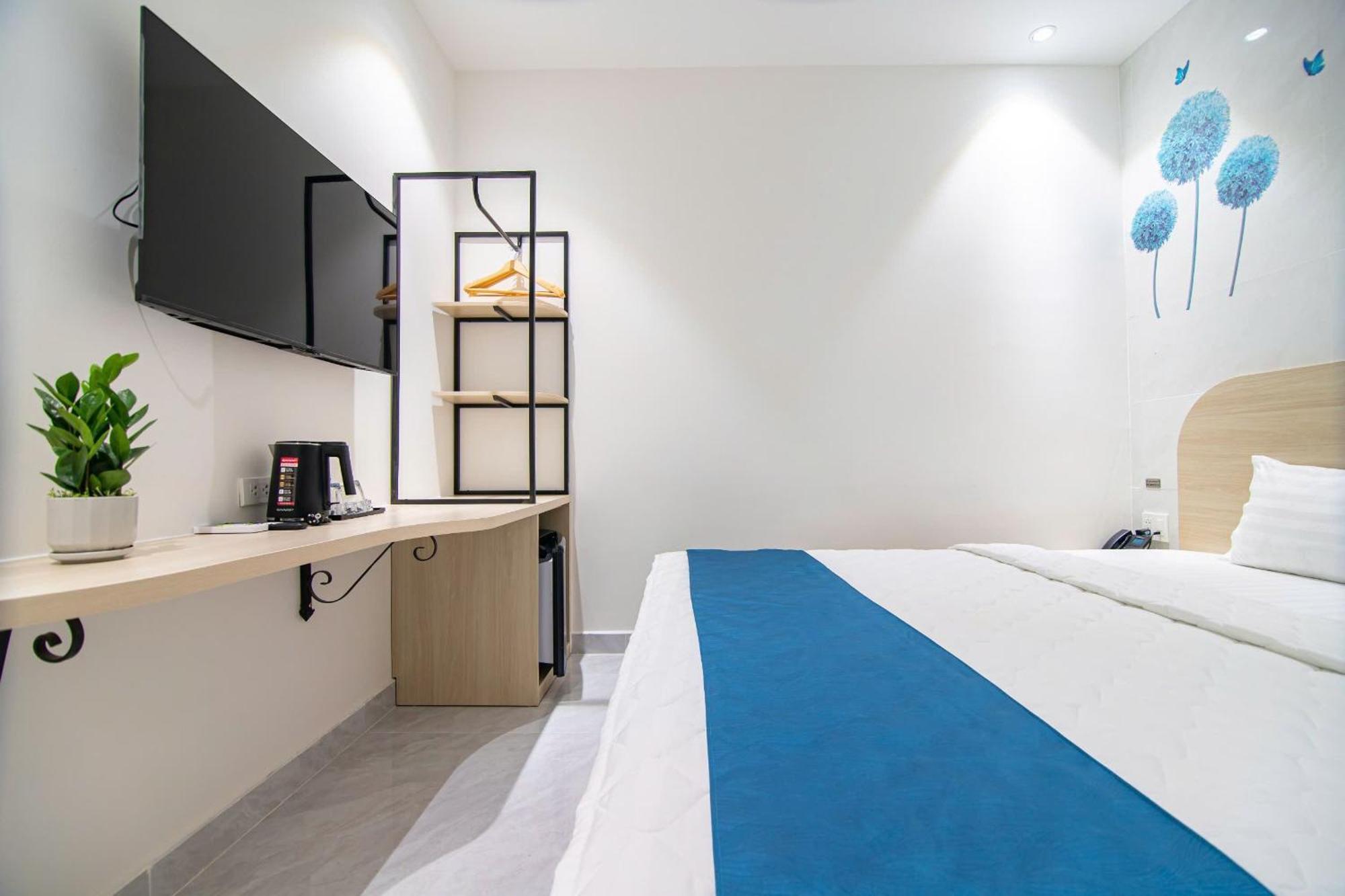 Bin Bin 14 Near Vstar School D7 Khách sạn TP. Hồ Chí Minh